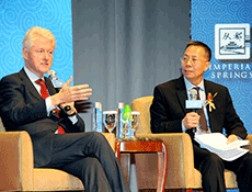 Dialogue between President Clinton and Dr. George Wang